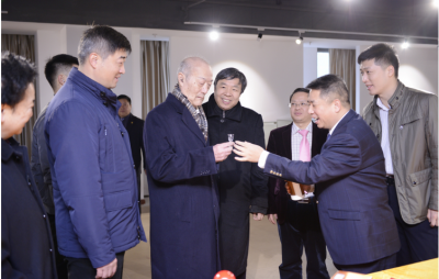 十一屆全國政協(xié)副主席厲無畏親臨天朝上品酒業(yè)視察