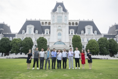 天九共享控股集團董事局主席盧俊卿到訪天朝上品酒業(yè)集團